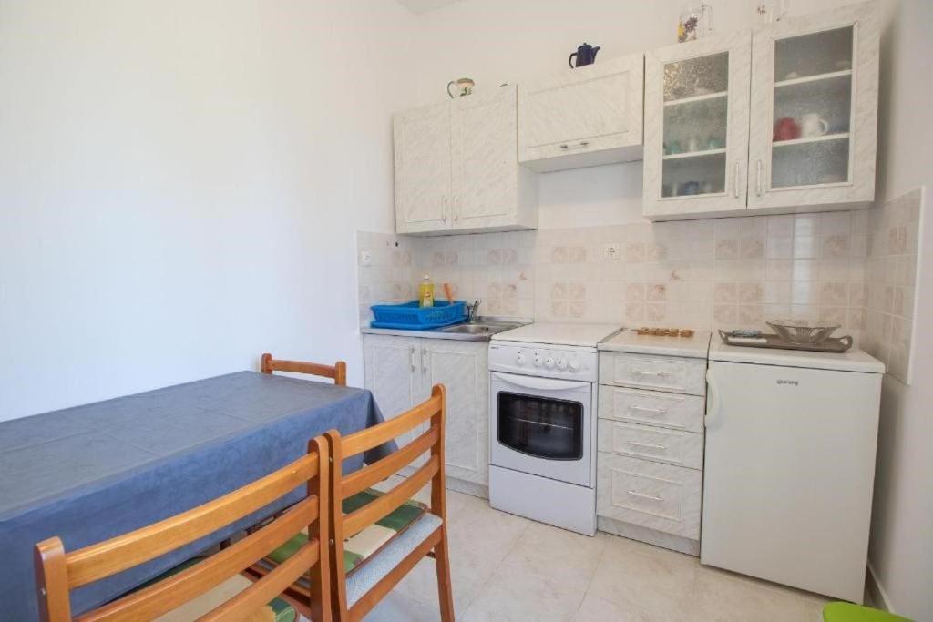 Apartmani Nedjeljko Čunski Buitenkant foto