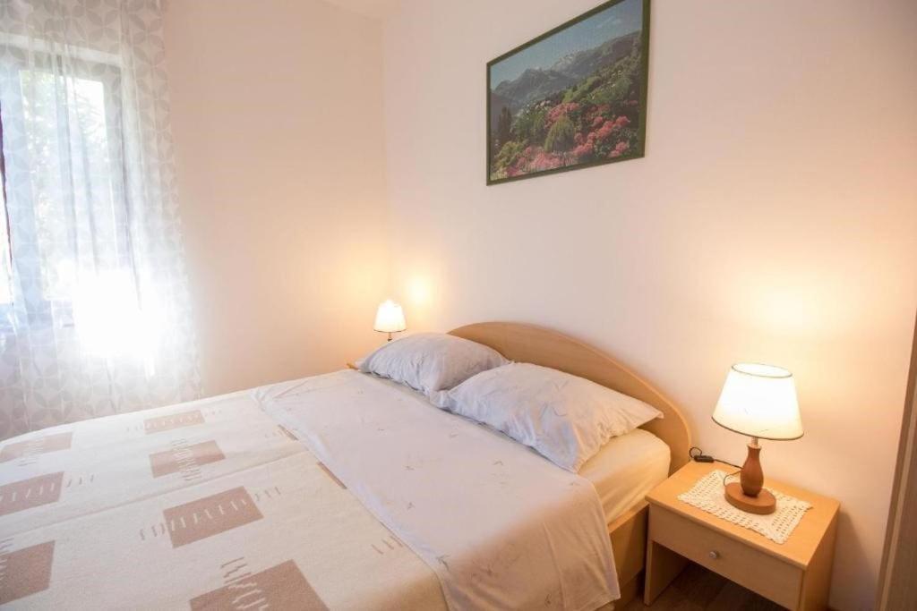 Apartmani Nedjeljko Čunski Buitenkant foto