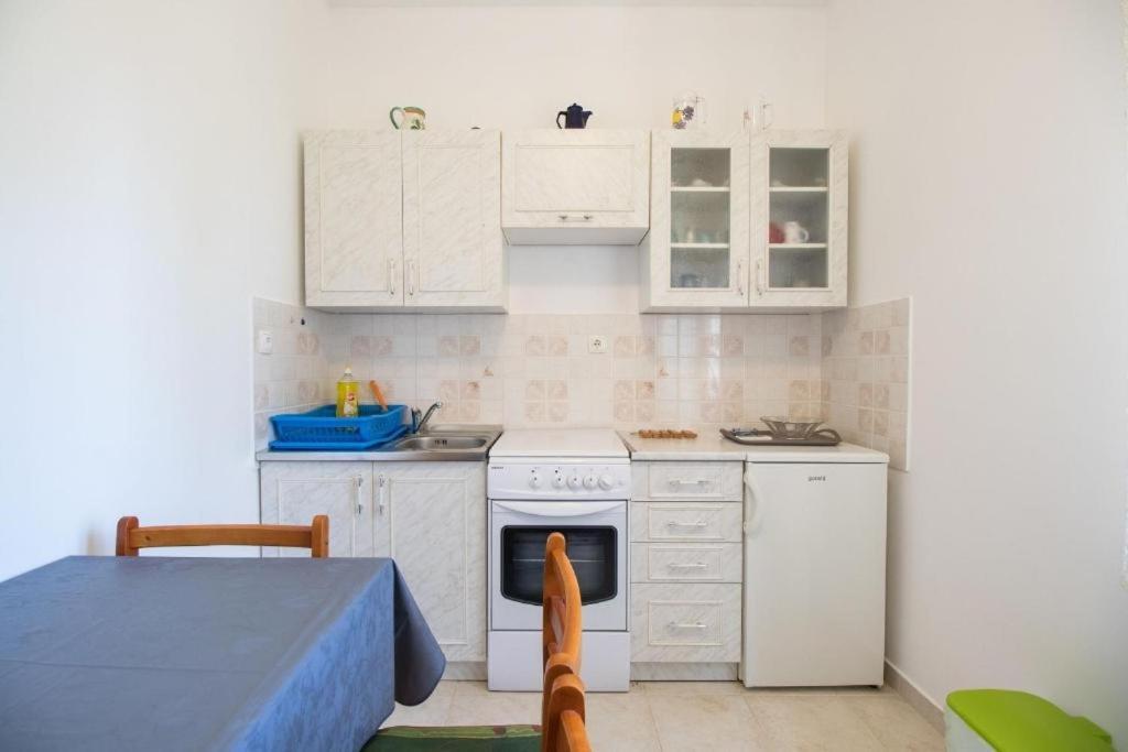Apartmani Nedjeljko Čunski Buitenkant foto
